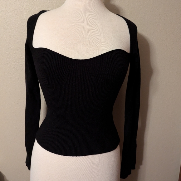 Black sweetheart / wide neckline sweater - ribbed knit - slight crop - medium - Picture 4 of 10